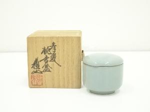 京焼　諏訪蘇山造　青磁桃香合（書付有）（共箱）